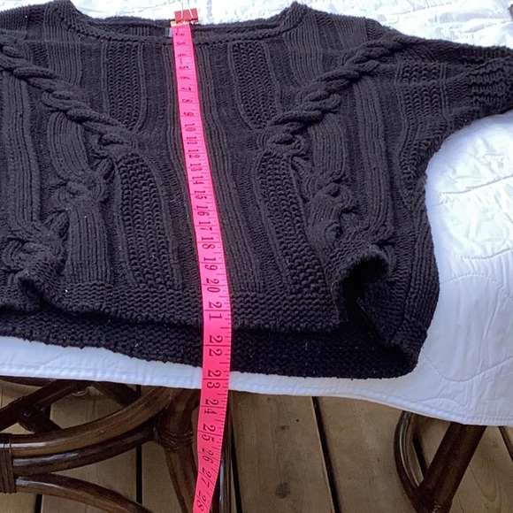 Marciano black cable sweater. Great for ‘sweata weatha’. Perfect over jeans. - Picture 13 of 13